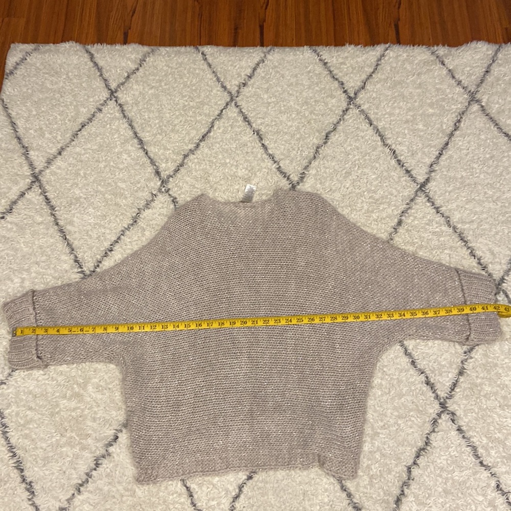 Sweater - Picture 11 of 11